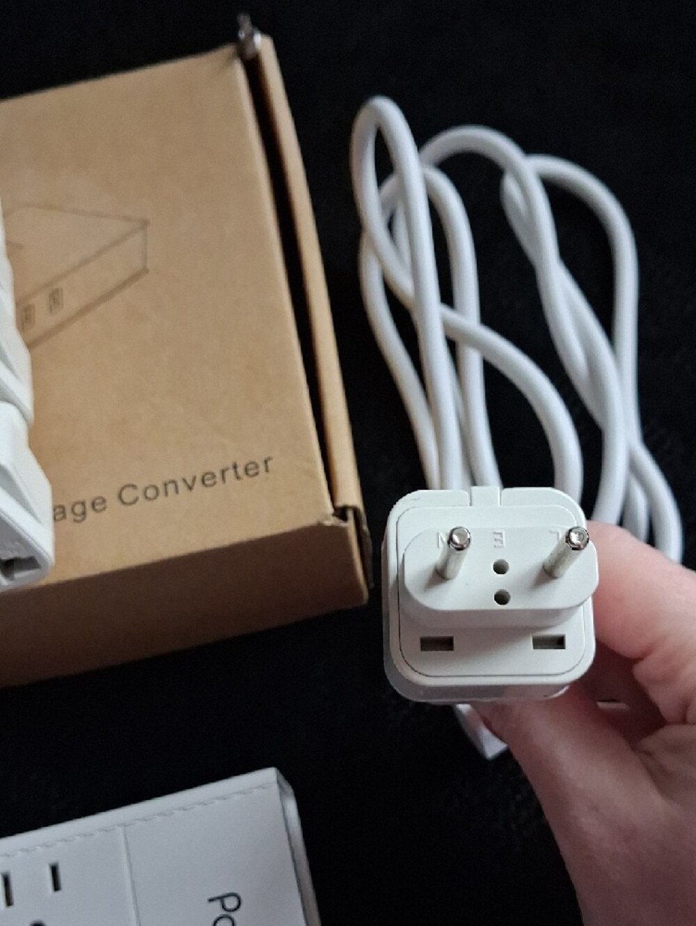 Powerjc White International Voltage Converter with Adapters - Picture 8 of 12